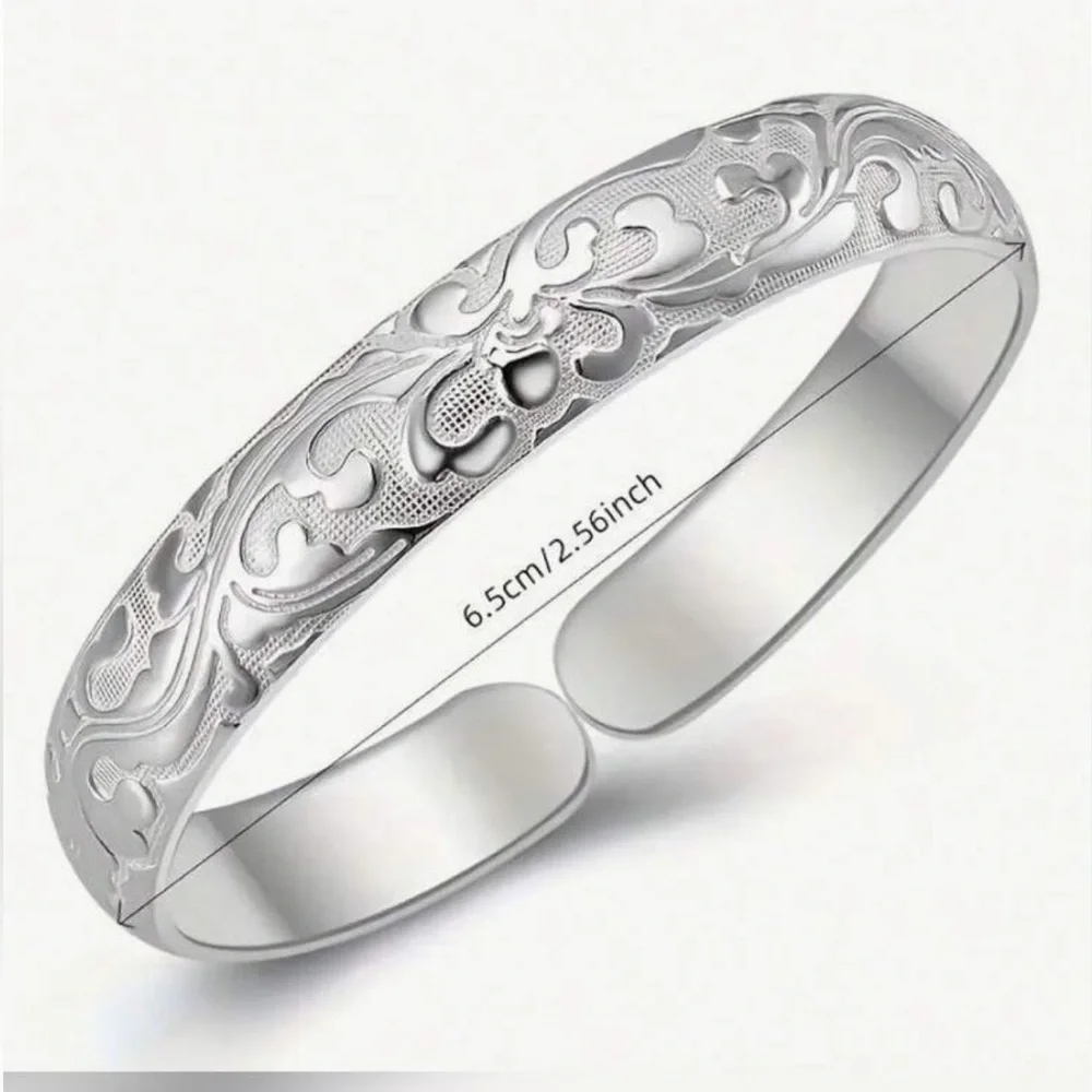 925 Sterling Silver Floral Cuff Bracelet – Adjustable Vintage-Inspired Design